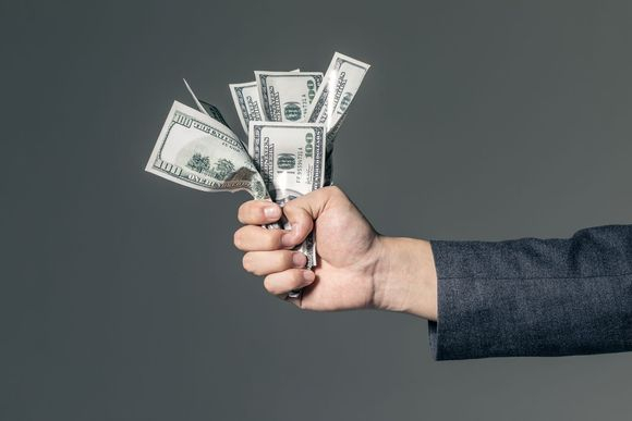 灌南讨债公司的收费标准是什么？是按回款比例还是固定收费？